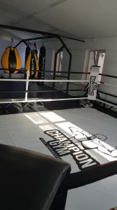 Фотография CHAMPION GYM 0
